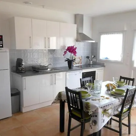 With One Bedroom In With Wonderful City View Furnished Terrace And Wifi Appartamento *